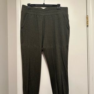 Cabi leggings size large